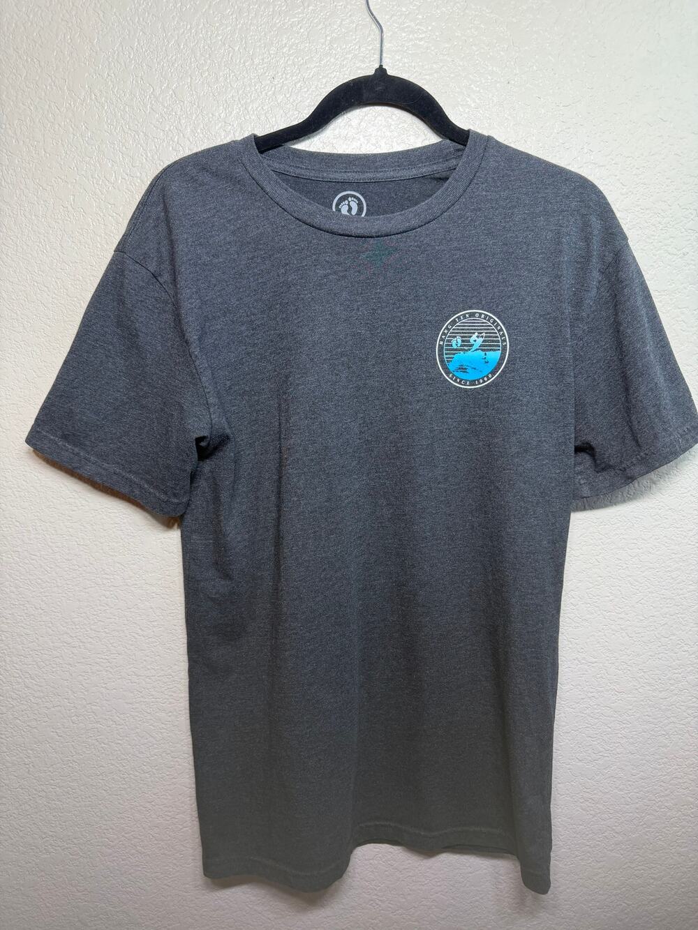 Hang Ten Originals Men's Small Graphic T-Shirt Surf Tee